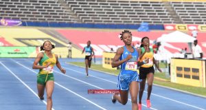 Charokee Young of Hydel wins her Class 1 girls' 400m heat in 55.31 #Champs2019