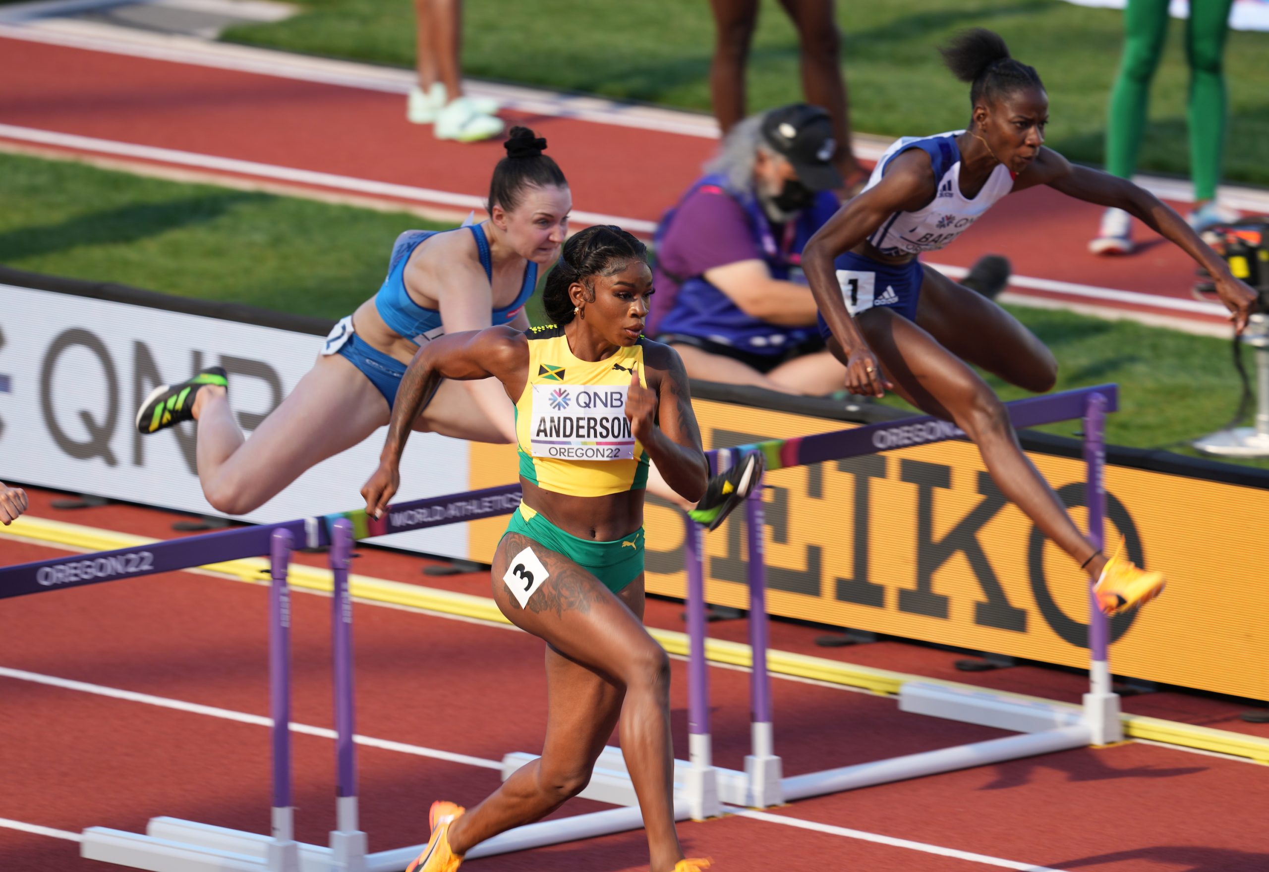 Britany Anderson runs a new Jamaica record of 12.31 to qualify for the final of the women's 100m hurdles at the Oregon22 World Athletics Championships