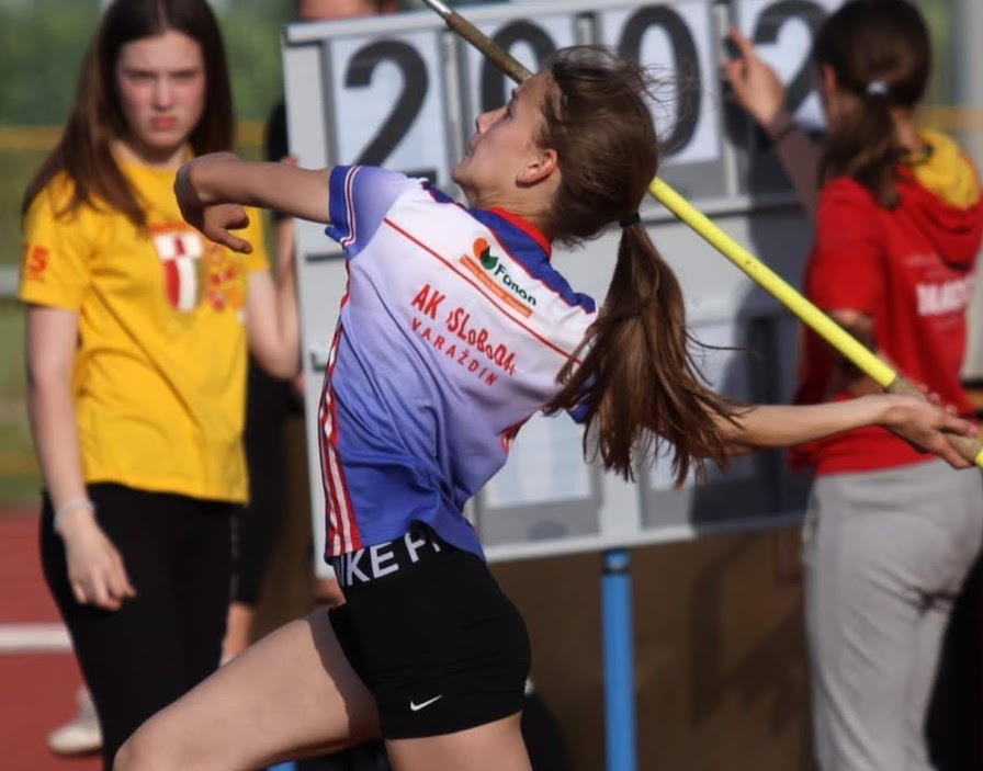 Jana Koscak at European Under-18 Championships 2022