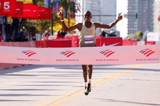 Defending Chicago Marathon champion Benson Kipruto